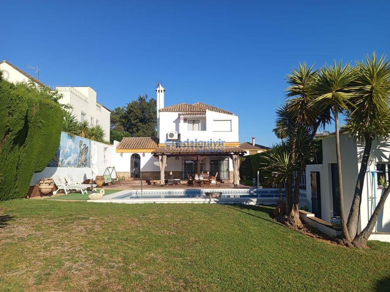 Foto e1abf893-2391-4672-bc3b-9a3eb657d023. Xalet amb aparcament piscina a cerros de Montequinto Montequinto