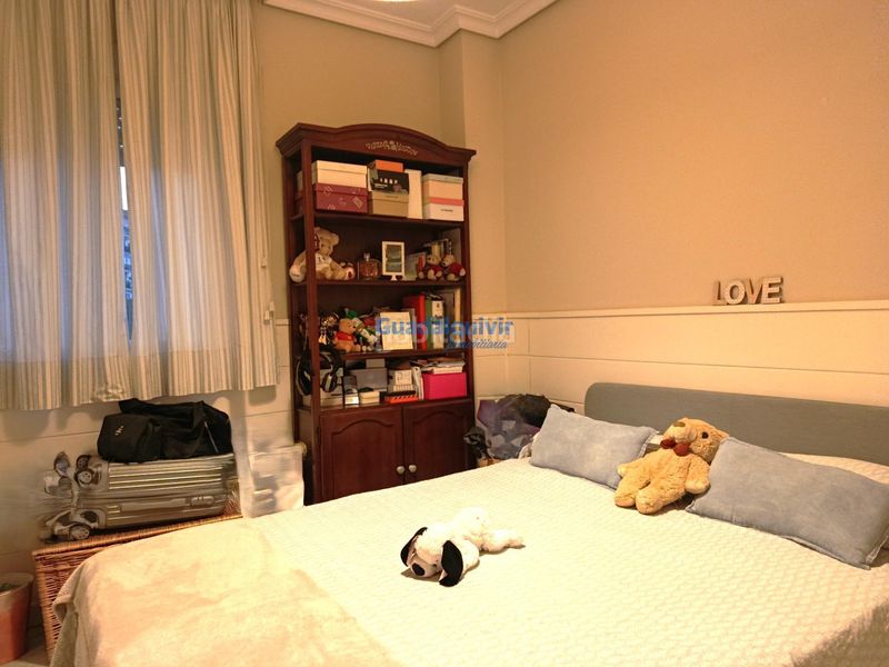 Foto e7d0ae17-7fa8-4202-b496-03637c2f2c92. Pis amb aparcament a Triana Oeste Sevilla