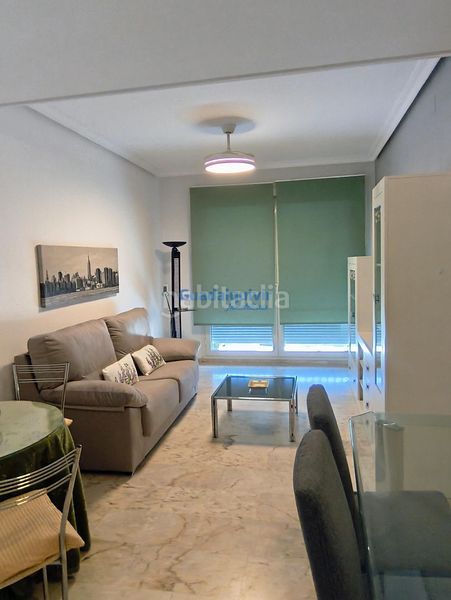 Foto 02d82759-de9d-46df-83e5-dcb3a381e654. Lloguer pis amb aparcament a Triana Oeste Sevilla
