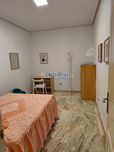 Foto 44c8f15a-e87f-4471-8ca0-186f1305972f. Lloguer pis amb aparcament a Triana Oeste Sevilla