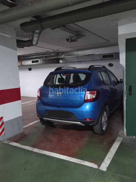 Foto e88bc630-3330-469d-ad4e-a881ed0bb49a. Posto auto in La Calzada - La Florida Sevilla
