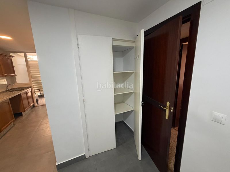 Foto b35bc988-7077-4607-9cd3-579c2d51f15f. Lloguer pis amb aparcament a Barrio del Nervión Sevilla