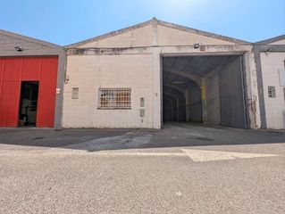 Fabrikhalle in Santa Clara. Nave industrial de 317 m2. en poligono industrial carretera amar