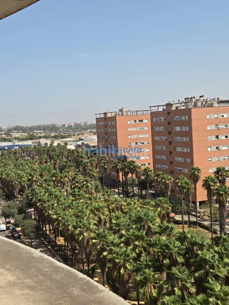 Foto dd7dc647-d32e-4b45-92cb-27f4894132c5. Pis amb aparcament piscina a Bellavista Sevilla