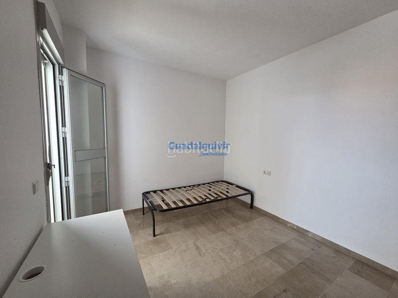 Foto a695add7-6584-4854-8822-816db260aa32. Pis amb calefacció aparcament piscina a Bellavista Sevilla