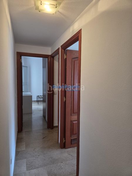 Foto cf876e45-1dfc-47d1-bcc1-39beb67602f7. Pis amb calefacció aparcament piscina a Bellavista Sevilla