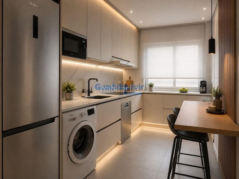 Foto e2b2a588-8359-45b7-9e2f-79512ee6a03b. Piso  junto al edificio viapol de 3 dormitorios con garaje. en Sevilla