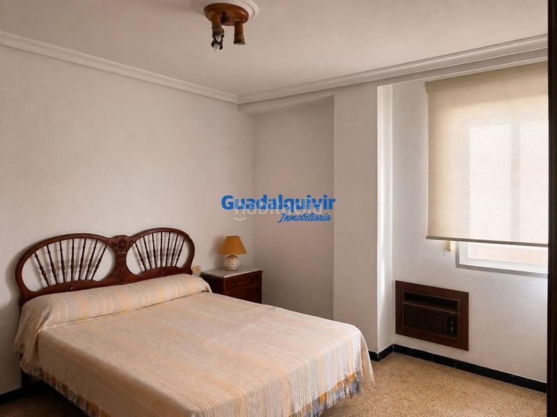 Foto fa1a8273-746b-4672-88dd-fc1eda9bcc6d. Piso  junto al edificio viapol de 3 dormitorios con garaje. en Sevilla