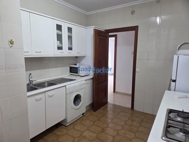 Foto 8e130912-aaed-401d-8fb4-2d22b7937bfb. Rent flat in La Buhaira Sevilla