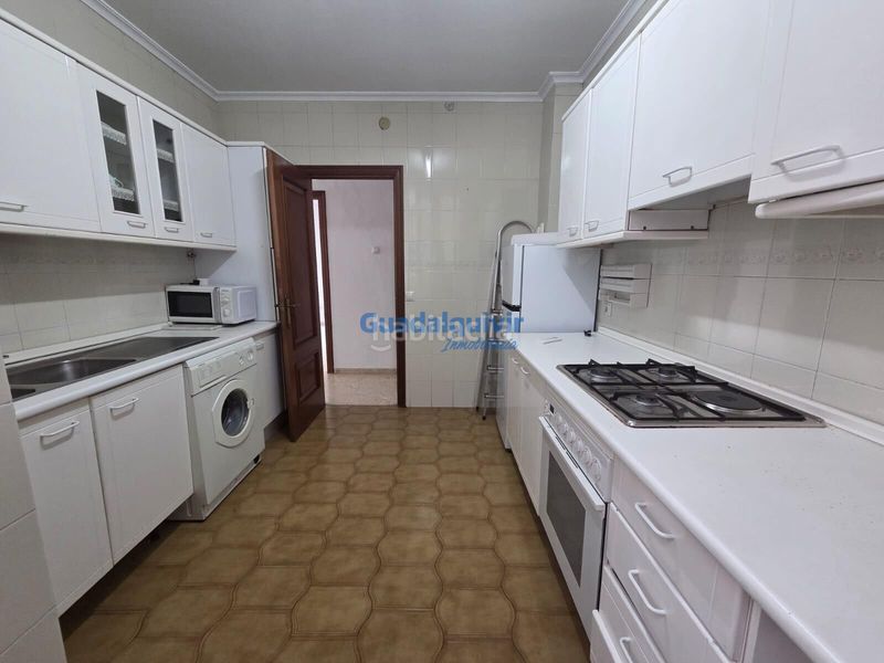 Foto b54922fa-e260-4672-9206-58f6d3dedb60. Rent flat in La Buhaira Sevilla