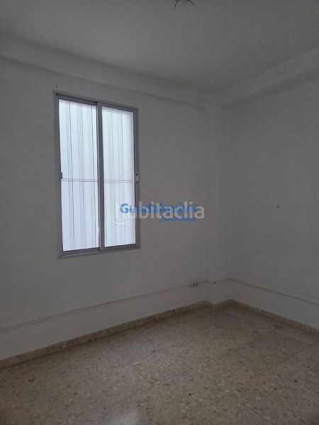 Foto b8264fd4-7039-47cb-b009-6a372c8aed5a. Rent flat in La Buhaira Sevilla