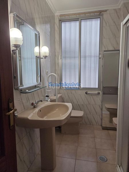 Foto ee129ab2-063c-4b23-b03b-8aa4dc57aa7b. Rent flat in La Buhaira Sevilla