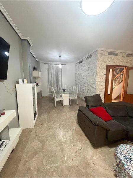 Foto 130f6d5e-01bd-4b4d-a4a5-b828ee70d828. Chalet avec parking dans Olivar de Quintos Montequinto