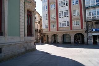 Lloguer Local Comercial a Rúa dos clérigos 15. Local en el centro