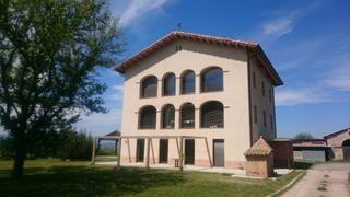 Masia  N/a. Masía a 5 minutos de vic de 9 ha con 2.048m2 construidos, con am