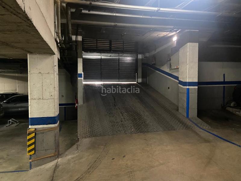 Foto d5ff1620-a52d-4cf5-b709-799fbba20a4a. Car parking in Nord Vic