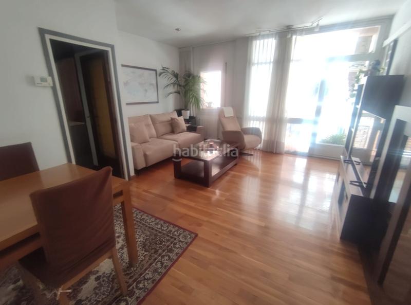 Foto 8c43cf9a-8653-410f-a0e8-95546eade561. Etagenwohnung mit heizung in Vila de Gràcia Barcelona