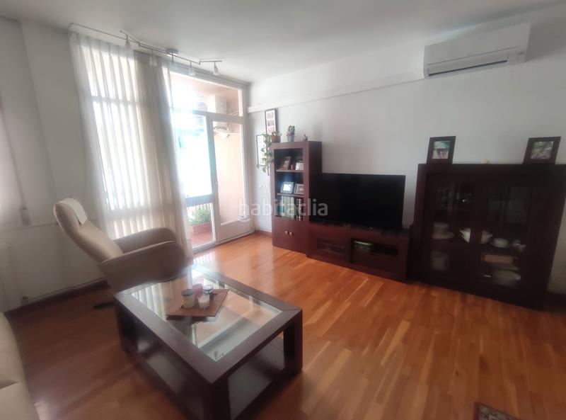 Foto d81a5ecc-15ad-42f0-8f03-15bd1ec20bd0. Etagenwohnung mit heizung in Vila de Gràcia Barcelona