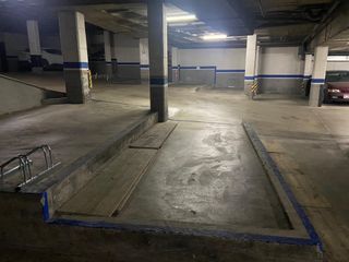 Autoparkplatz  Ronda de francesc camprodon. Plaça de pàrquing de fàcil accés en venda al centre. oportunitat