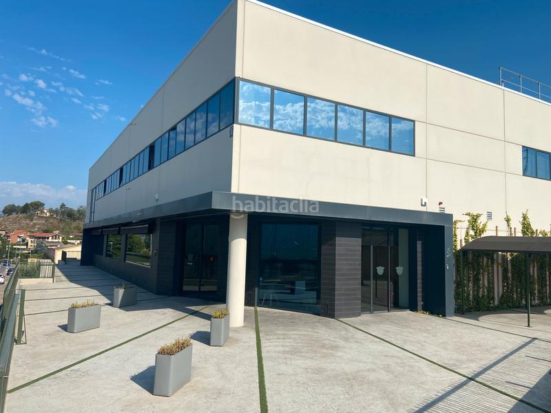 Foto ad5bd861-672c-4a48-a633-8b927f05b57b. Chalet con parcheggio piscina in Torelló