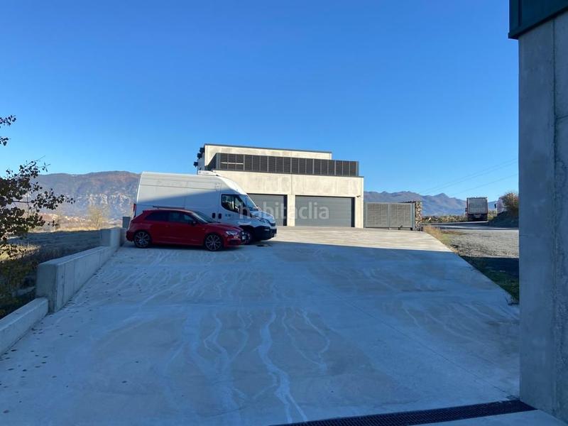 Foto d748b0ac-faab-45f3-8b7d-93f6d61ad277. Chalet con parcheggio piscina in Torelló