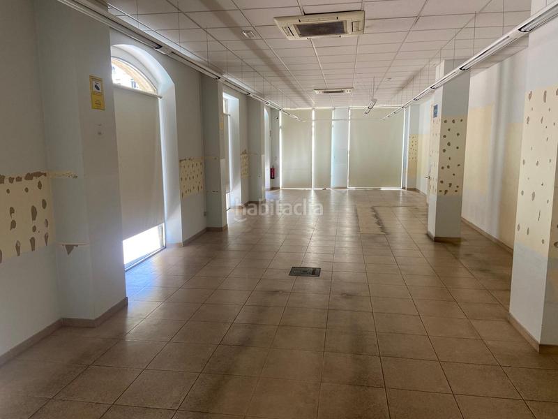 Foto 4e8dcd1b-5143-479c-944e-0dd0c98600c9. Rent business premise with heating in Centre Vic