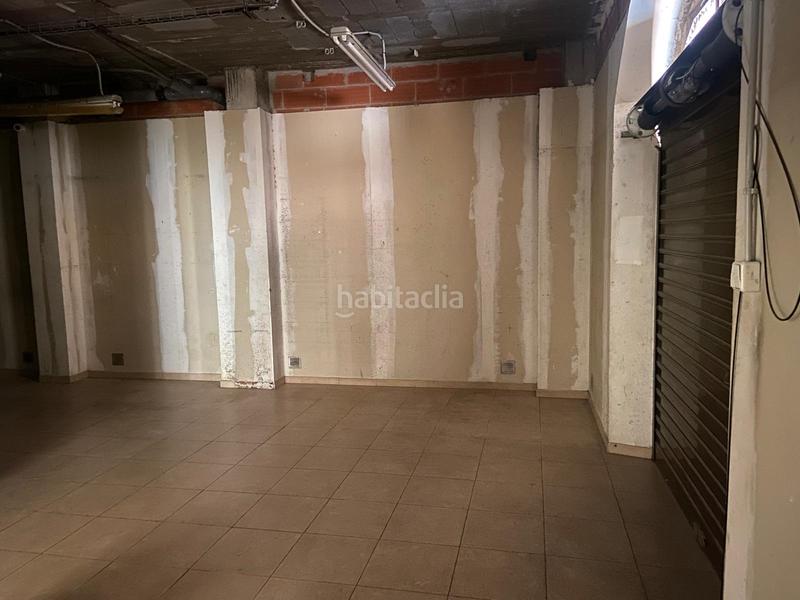 Foto b45eff59-11a5-46a6-8229-3e89dcb8e2b3. Rent business premise with heating in Centre Vic