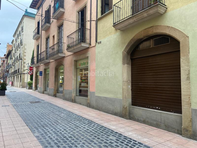 Foto c3c7bdbc-a298-4f04-99e9-3c55e01e8d3a. Rent business premise with heating in Centre Vic