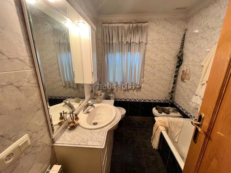 Foto e4574e9f-556e-4aa8-aa1e-e869fc870c4a. Reihenhaus mit parking in Miguelturra