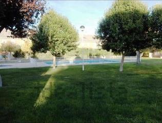 Xalet a Ciudad Jardín. Chalet adosado ideal para familia numerosa cerca del recinto fer