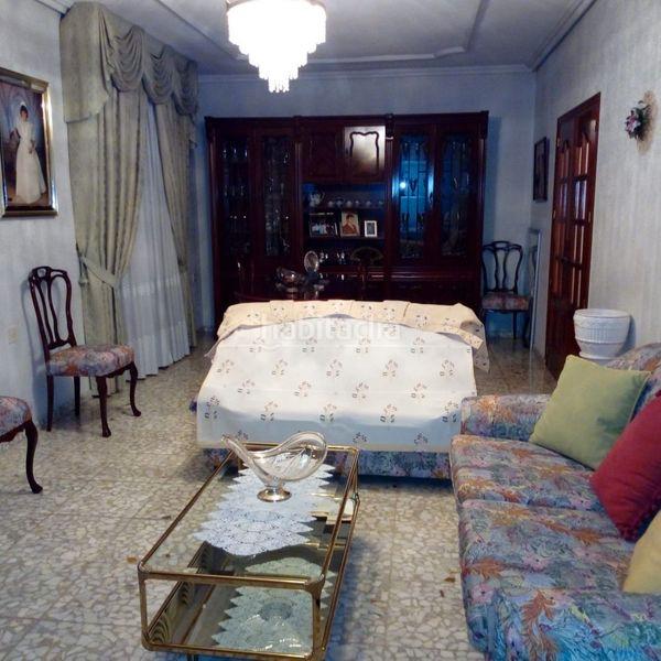 Foto 0c972524-221a-4e6f-aecc-a4dbf0fe4f4c. Xalet a Miguelturra