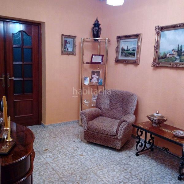 Foto 874ee203-c120-4b05-bea3-fa5507e2a3f3. Xalet a Miguelturra