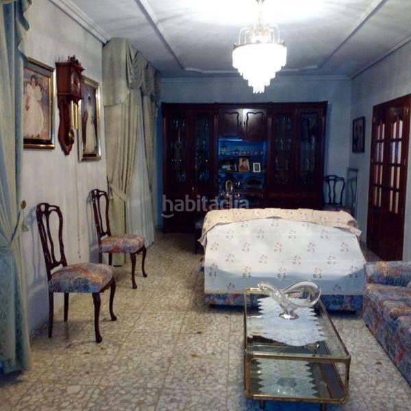 Foto 8d21313f-25aa-4156-a587-0fc8e4bf9e21. Xalet a Miguelturra