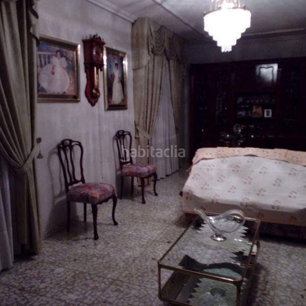 Foto bcbbfb11-fd31-45b2-97ec-f65b7589e253. Xalet a Miguelturra