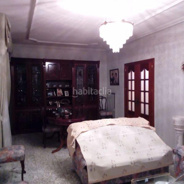 Foto d3fde257-87ee-411e-8b45-c03ebd73c8b5. Xalet a Miguelturra