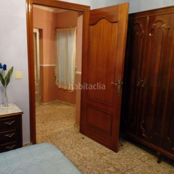 Foto f2fb99f8-22e6-44b6-8216-3ed69523b75c. Xalet a Miguelturra