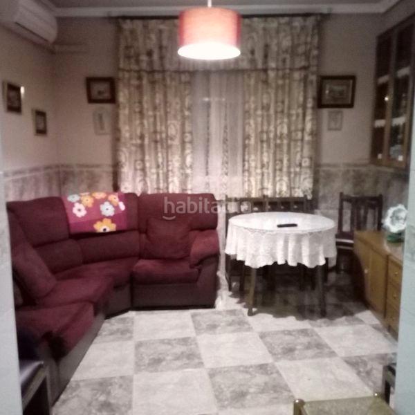 Foto fd5cc584-cdf0-493a-9256-522104143c80. Xalet a Miguelturra