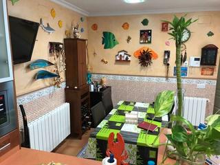 Etagenwohnung en El Perchel. Piso de lujo para familias numerosas