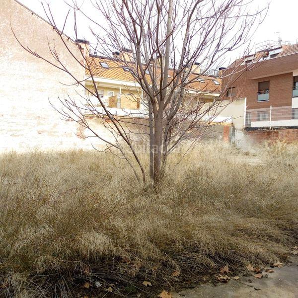 Foto bdb60157-390a-4d56-b821-8018943ac241. Terreny residencial a calle juan de vilaseca 9 a Ciudad Real