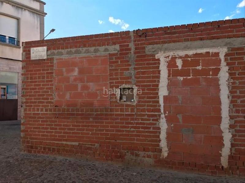 Foto d7ab8526-55bd-49e0-8fec-6752583f7ed3. Terreno residencial en calle julio coello 1 terreno espectacular para construir una unifamiliar en Alcolea de Calatrava