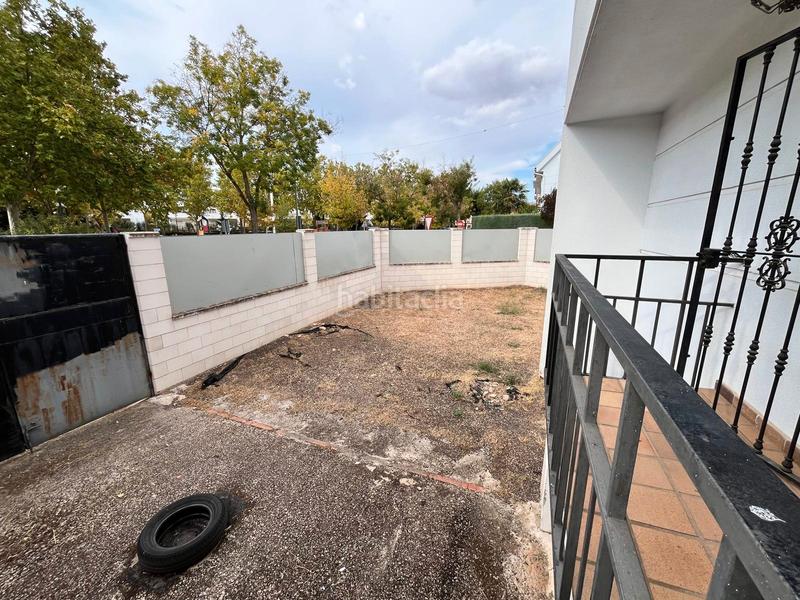 Foto 3dfe2dde-8198-4d4a-8220-e4fa5d7e9516. Casa a schiera con riscaldamento parcheggio in Los Rosales Ciudad Real
