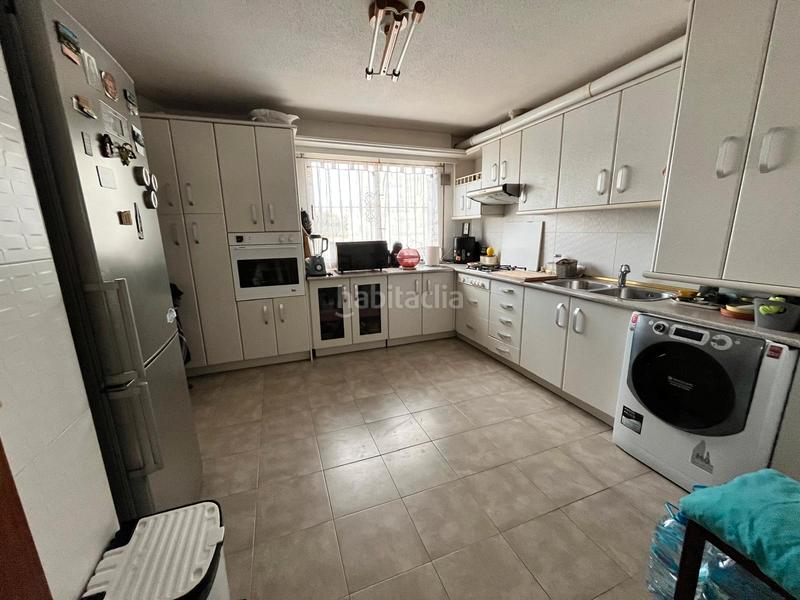 Foto 5d8f709c-6c59-4e3d-8044-127c43b05941. Casa a schiera con riscaldamento parcheggio in Los Rosales Ciudad Real