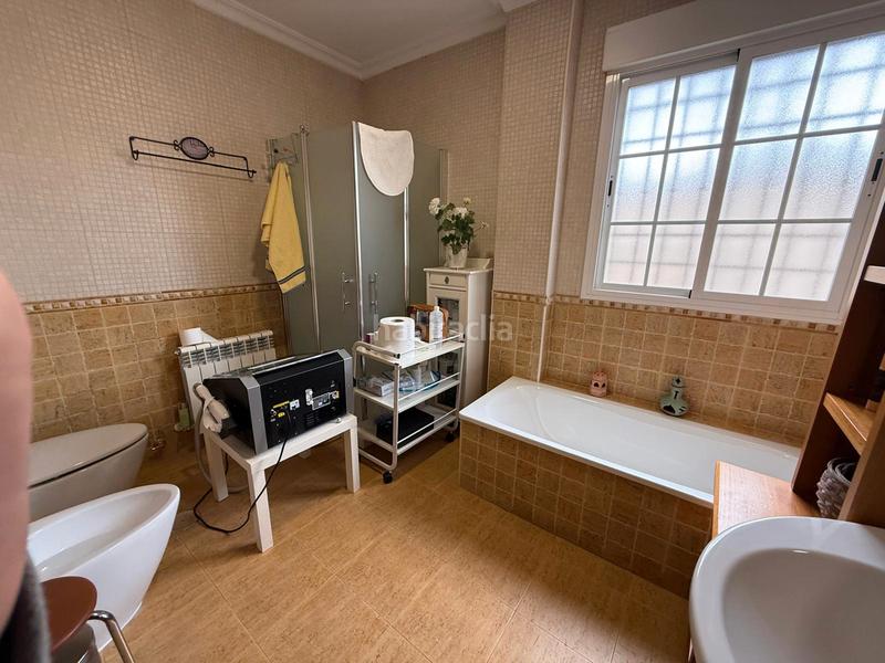 Foto a79d22c1-0419-4cdf-852a-961f1768072b. Chalet avec chauffage parking piscine dans Los Rosales Ciudad Real