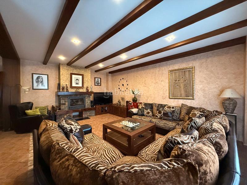 Foto e5bd84a4-a698-4ea9-b61b-2b9cdea0b28c. Chalet avec chauffage parking piscine dans Los Rosales Ciudad Real