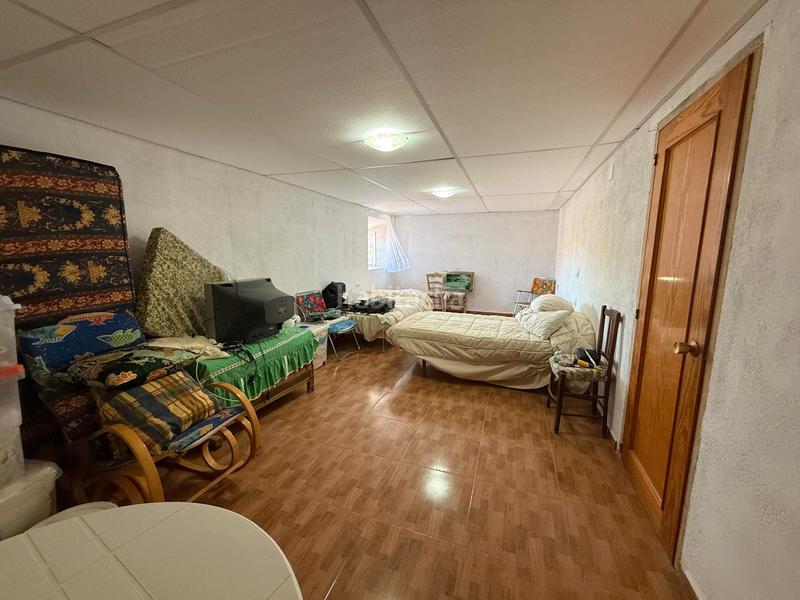 Foto c45c6abd-e8d1-4f66-93ab-e3312e300433. Casa a schiera con camino parcheggio in Caracuel de Calatrava