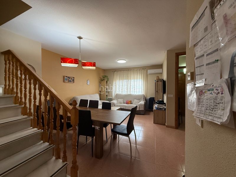Foto 9a111a2e-bd1d-4183-8005-f6efbfc5e6a7. Casa adossada amb calefacció aparcament a Miguelturra