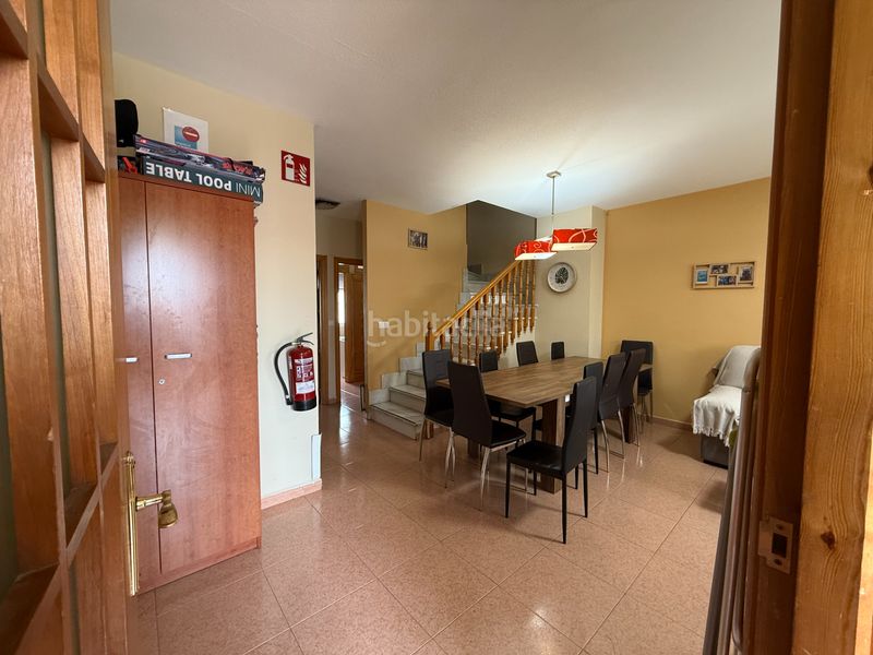 Foto b3703eca-1122-4706-9727-364c80c10c64. Casa adossada amb calefacció aparcament a Miguelturra