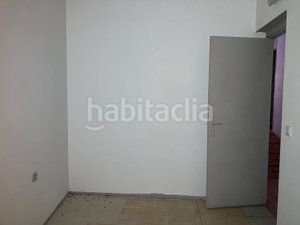 Foto 79bea88e-a6dc-4b71-9c79-38a7c28ad5a7. Lloguer local comercial a Alamillo