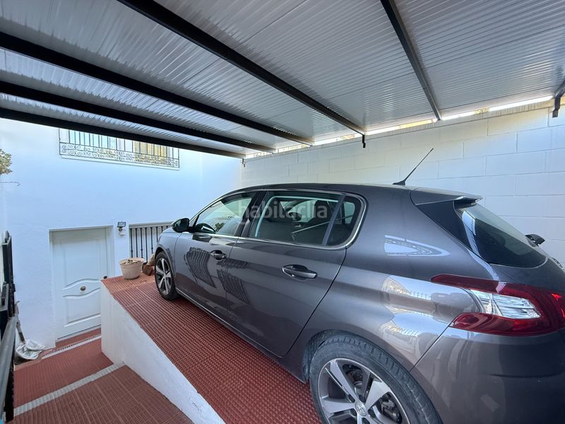 Foto 41f34890-be13-4c32-8424-2e6328b2a0e9. Casa adossada amb calefacció aparcament a Los Rosales Ciudad Real