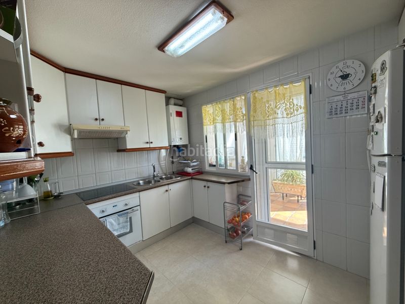 Foto ee314742-db88-4b32-9ed9-3a995f2b6e27. Casa adossada amb calefacció aparcament a Los Rosales Ciudad Real